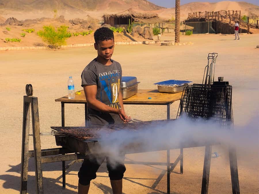 Hurghada: Quad Bike, Sea, Camel, Safari, Stargazing & Dinner - Bedouin camp, dinner, and the evening show