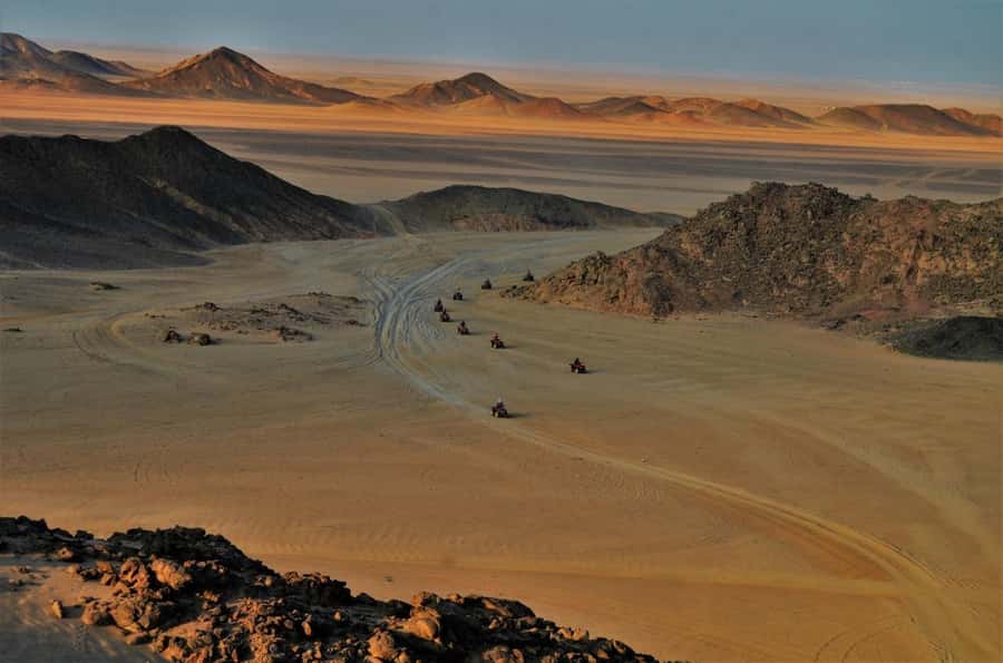 Hurghada: Red Sea Desert Quad Biking Tour & Sand Mountain - The sand mountain stop