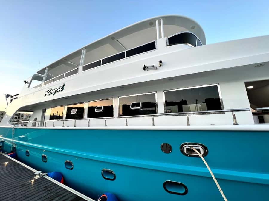 Hurghada: Royal Luxury VIP Cruise to Orange Bay with Lunch - Orange Bay before the crowds