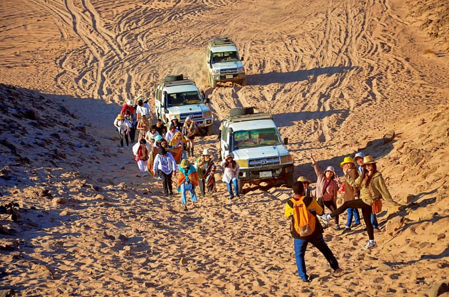 Hurghada: Safari Jeep & Camel Ride with BBQ Dinner & Show - Leaving Hurghada for the Sahara