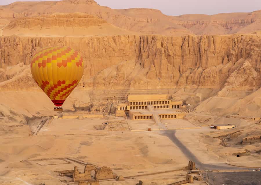 Hurghada: Small-Group Luxor Day Tour & Sunrise Balloon Ride - The four-hour ride from Hurghada