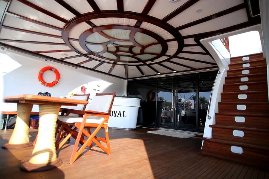 Hurghada: Snorkeling 6 x 1 to Orange Bay w Diving & Massage - Two snorkeling stops at Giftun Island