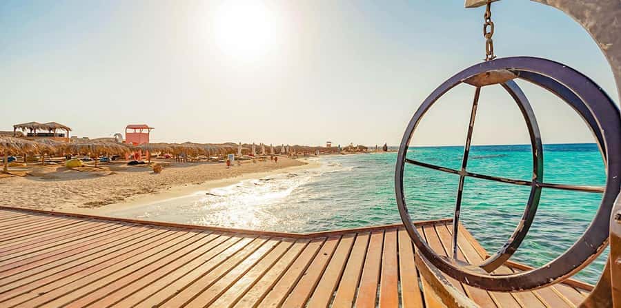 Hurghada Sunset Paradise Island Tour With Snorkeling & Lunch - Choosing between the 7-hour yacht and 3-hour speedboat