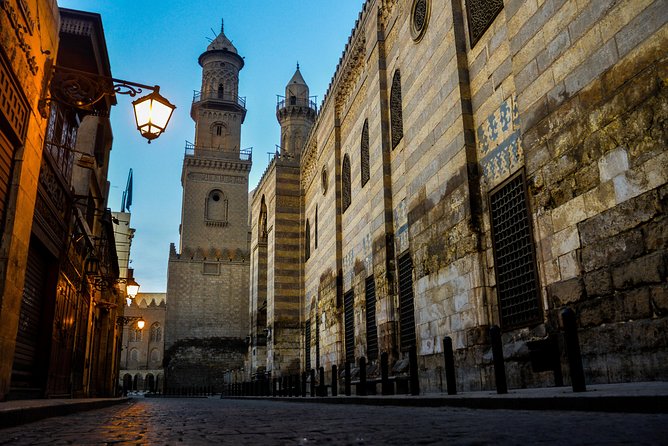 Islamic Cairo Walking Tour: Khan el Khalili, Al-Azhar Mosque - Al Azhar Mosque and the wider Islamic quarter