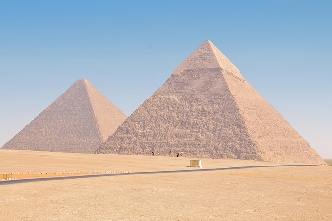 Layover tour to Giza Pyramids & Egyptian museum - The Great Sphinx and Valley Temple in a compact half-hour