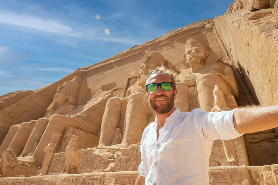 Luxor: Abu Simbel Temple Private Guided Day Trip with Lunch - What the 15-hour day really feels like