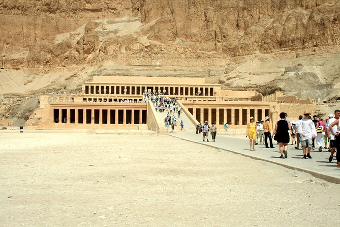 Luxor Day Tour: Valley of Kings & Queens & Hatchepsut Temples - The Valley of the Queens and Nefertari’s tomb