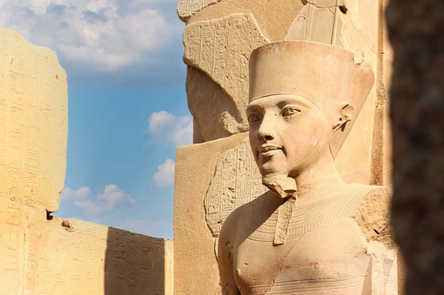Luxor Day Trip from Hurghada Small Group & Tutankhamun Tomb - Karnak Temple saves the grandest scale for later