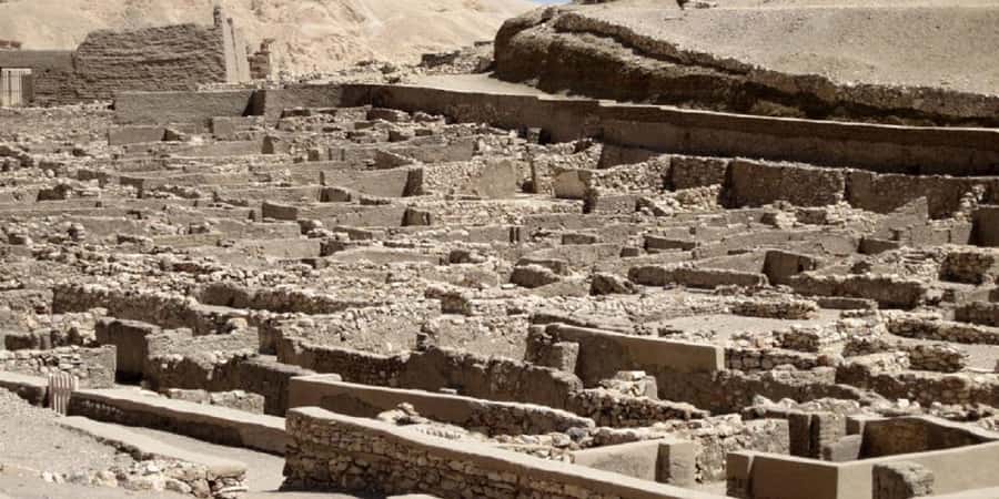 Luxor: Habu, Deir El Medina, Shared tour, Guide, and Lunch - What the five-hour schedule means for you