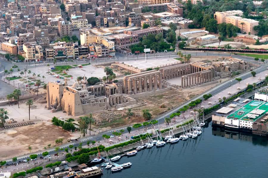 Luxor: Hot Air Balloon Ride with Full-Day Sights Tour - The west bank: tombs, cliffs, and royal power