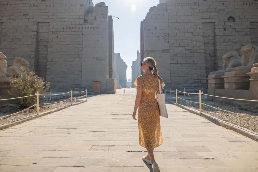 Luxor: Karnak Temple and Luxor Temple Tour with Lunch - What the four-hour schedule feels like