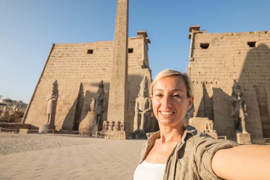 Luxor: Karnak Temple and Luxor Temple Tour with Lunch - Egyptian lunch, rooftop views, and changing venues