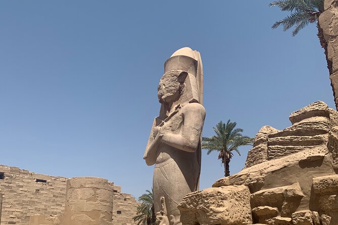 Luxor & Kings’ Valley Private VIP Tour with Pick up - Colossi of Memnon: a quick stop with a big impression