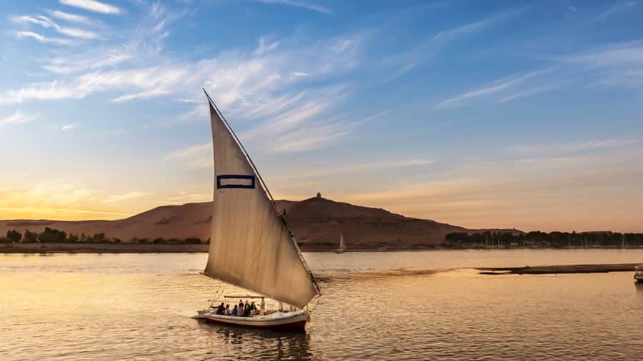 Luxor: Private Felucca Ride with Panoramic Nile Views - One hour on a traditional felucca