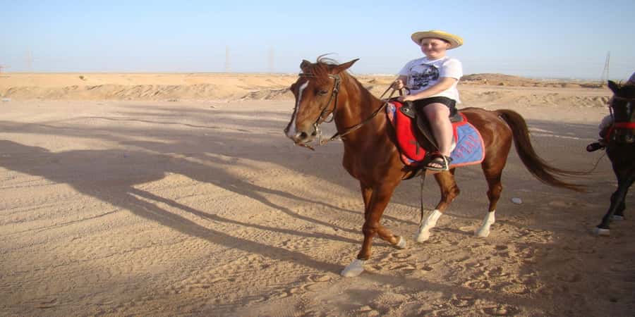 Luxor: Scenic Camel or Horse Ride - The guides and level of support