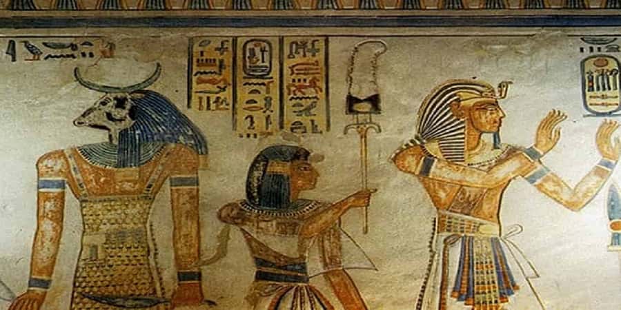 Luxor: Valley of the Kings and Queens Guided Tour with Lunch - Key points at a glance
