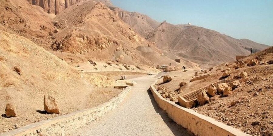 Luxor: West Bank Kings and Queens All-Inclusive Tour & Lunch - Transport, timing, and the value of a private group