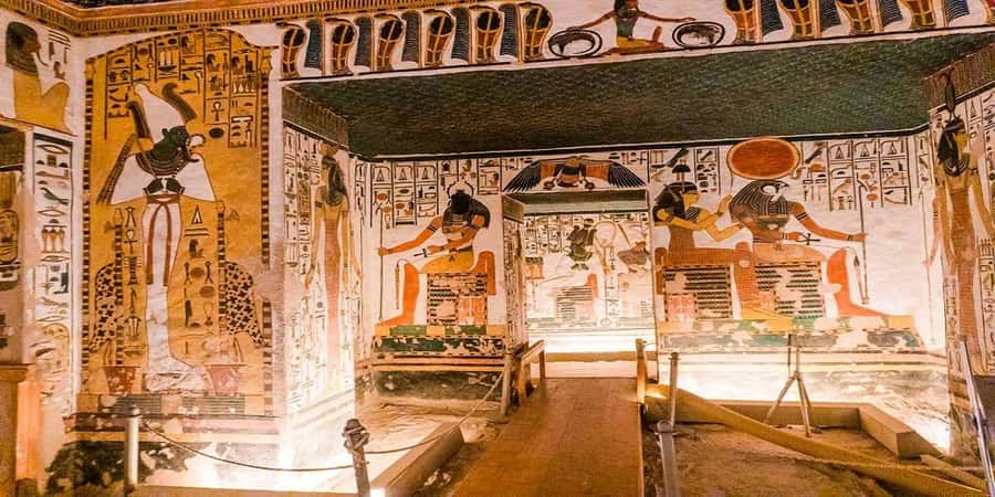 Luxor: West Bank Kings and Queens All-Inclusive Tour & Lunch - Valley of the Kings: choosing the right royal tombs