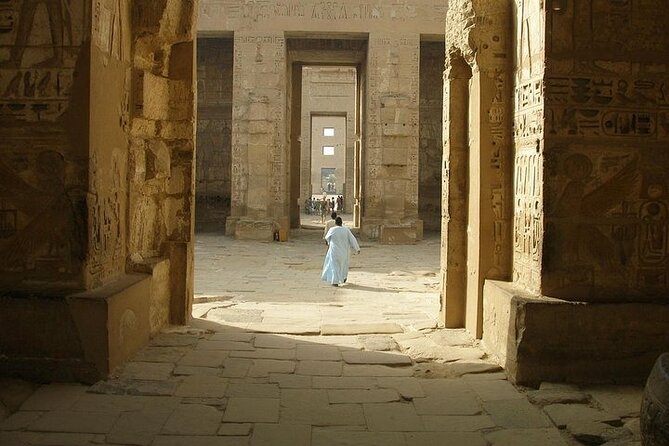 Luxury Cruise from Aswan to Luxor 4 Days with Abu Simble Temple - Guides, transfers, and the practical side