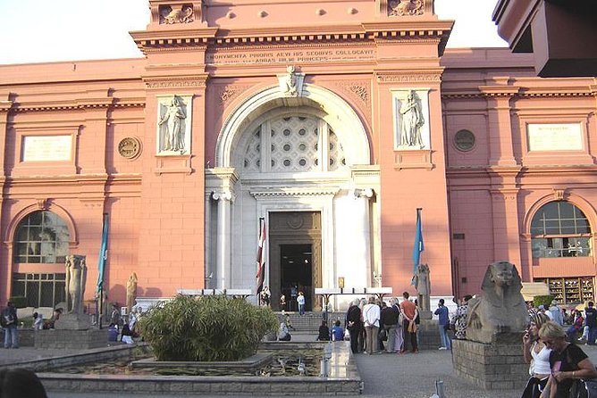 Luxury Full Day Egyptian Museum, Coptic Cairo and Islamic Mosque - Why the Private Vehicle Helps