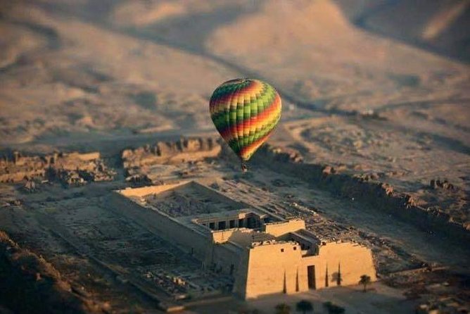 Luxury Hot Air Balloon Riding in Luxor - Breakfast before the balloon lifts