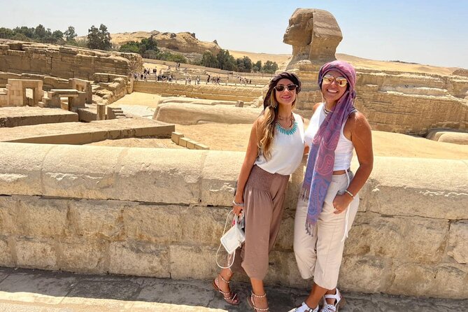 Luxury Private Tour Giza Pyramids ,Egyptian Museum and Bazaars - The Sphinx and Valley Temple in 30 minutes
