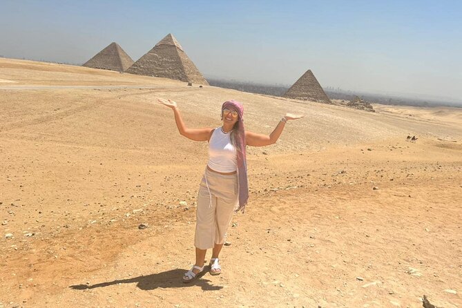 Luxury Private Tour Giza pyramids ,Sphinx ,Camel Rid and Lunch - The pyramids of Cheops, Chefren, and Mykerinos