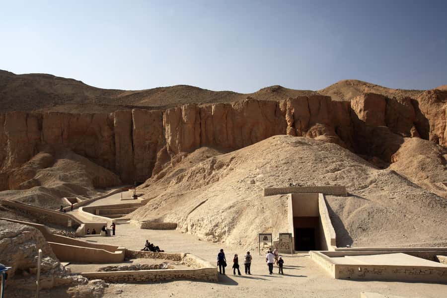 Makadi Bay: Luxor Highlights & King Tut Tomb Full-Day Tour - Three tombs in the Valley of the Kings