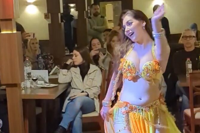 Nile Dinner Cruise in Cairo With Belly Dancing and Transfer - Who will enjoy this Nile dinner cruise?