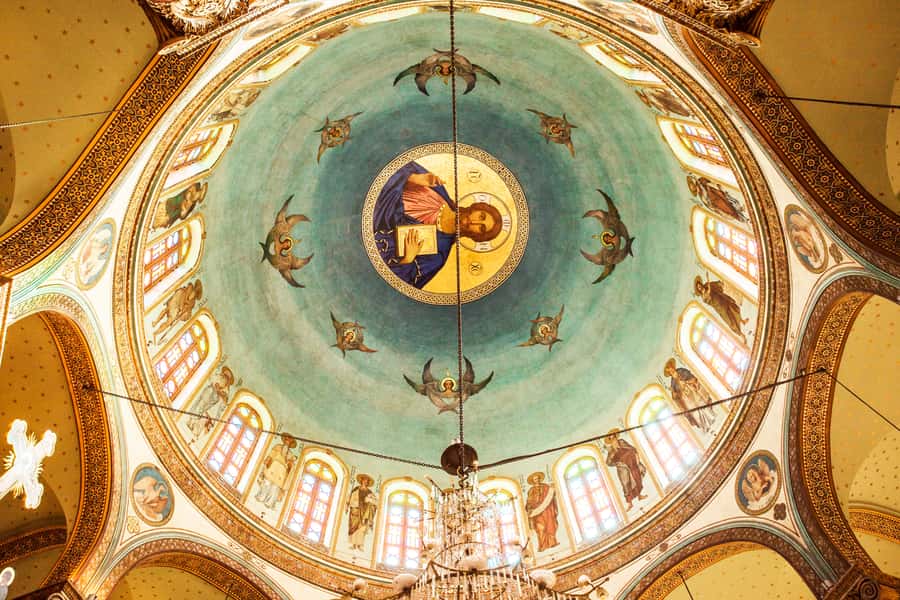 Old Cairo: Full-Day Islamic and Coptic Cairo Tour with Lunch - A traditional lunch in Old Cairo