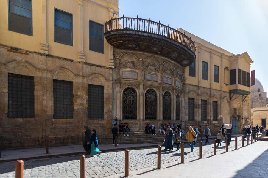 Old Cairo Guided Walk Tour: History, Culture & Street Bites - El Moez Street, where the city keeps moving