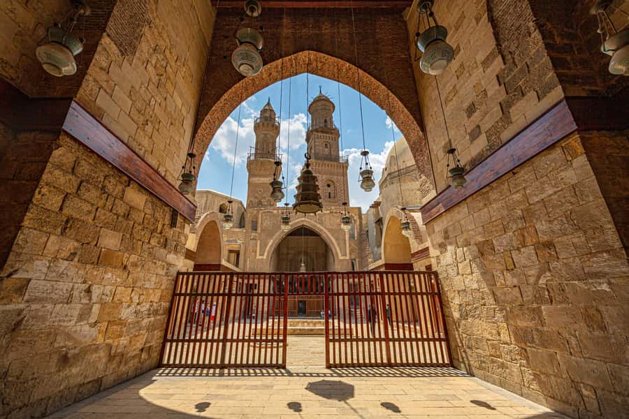 Old Cairo Guided Walk Tour: History, Culture & Street Bites - Mamluk architecture at Sultan Barquq and Qalawun