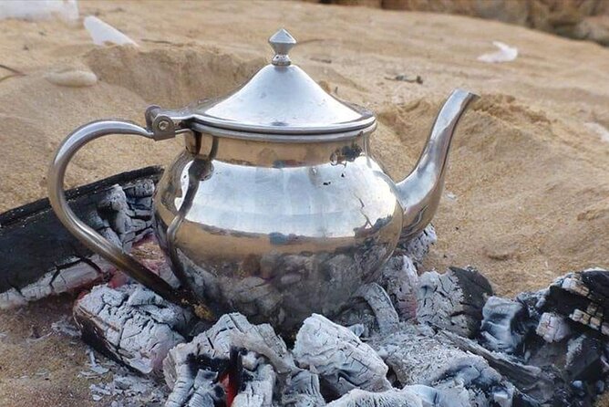 Private 2 Days Jeep Safari to White Desert and Bahariya Oasis - Sunrise, hot springs, and the road back to Cairo