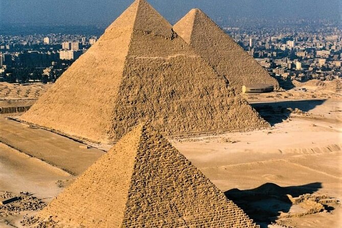 Private All Inclusive;Giza Pyramids,Sphinx,Memphis,Saqqara,Lunch&Camels - Starting with the Great Pyramid at Giza