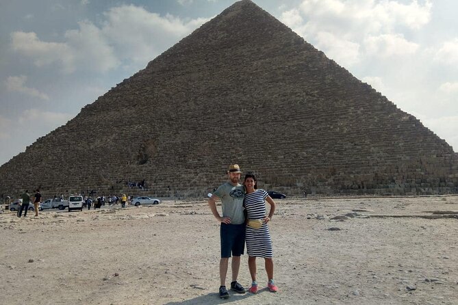 Private Car rent from Cairo: 8 hours with driver - Giza: begin with Cairo’s most famous sight