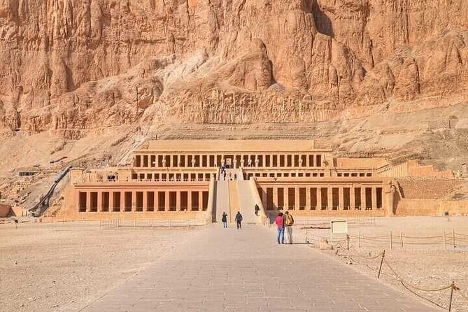 Private Day from Cairo to Luxor by plane with hotel,balloon,west,east and lunch - Watching Luxor from a hot-air balloon