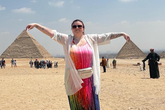 private Day pyramids tour and Grand Egyptian Museum - Should you enter a pyramid chamber?