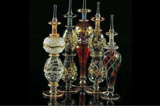 Private Day tour in Khan Elkhalele Market with Shopping and Lunch - Learning about perfume oils and traditional uses