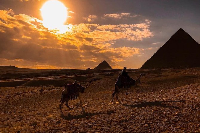 Private Day Tour To Giza Pyramids, Memphis and Sakkara - Giza’s pyramids: famous for good reason
