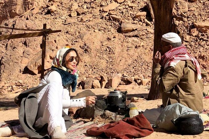 Private Day Tour To White Desert And Bahariya Oasis - Bahariya Oasis: palms, springs, and a change of pace