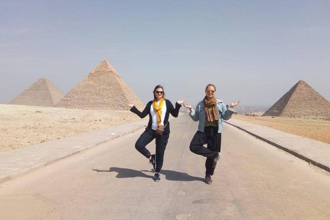 Private Full-Day Tour Visiting Giza Pyramids, Egyptian Museum and Old Market - Khan el-Khalili, Cairo’s old market quarter