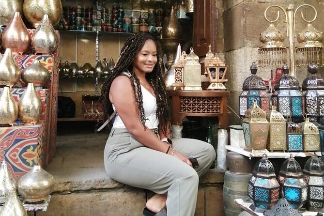 Private guided shopping tour in Khan el-Khalili with Lunch - Perfume oils, lotus flowers, and a gentle start