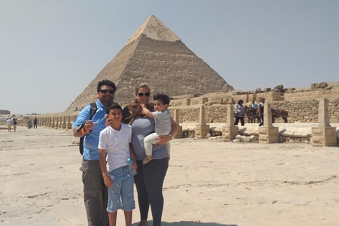 Private Guided Tour to Giza Pyramids and Sphinx - Exploring the Giza Plateau and three pyramids