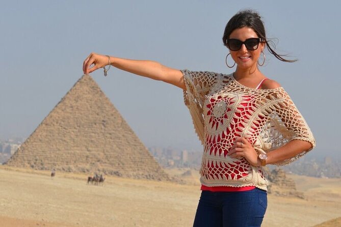 Private Guided tour to Giza Pyramids,Sphinx Camel Ride and Lunch - A practical start at 9 a.m. from your Cairo hotel