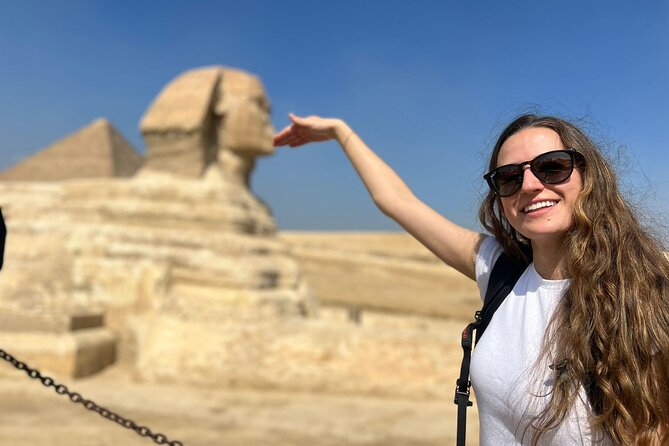 Private Half Day Giza Pyramids Tour with camel & Lunch - The value of a private guide