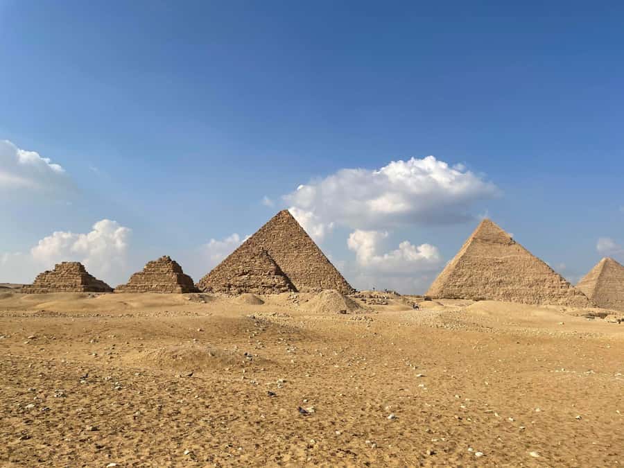 Private Half-Day Tour To Giza Pyramids And Sphinx - Khufu, Khafre, and Menkaure in one circuit