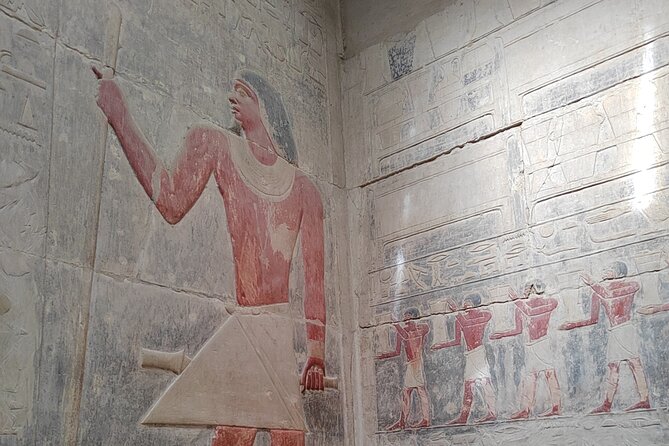 Private inclusive day tour at Giza pyramids, Sakkarra, Memphis and Dahshur. - Who should choose this full-day outing