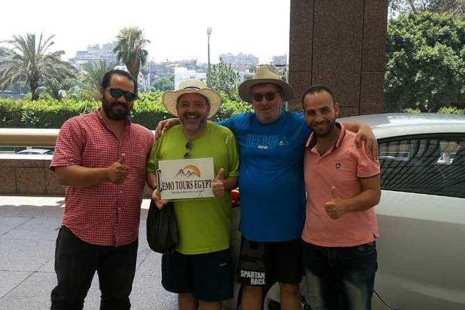 Private Pickup Transfer from Cairo Airport to Hotels in Cairo - Finding the representative outside the terminal