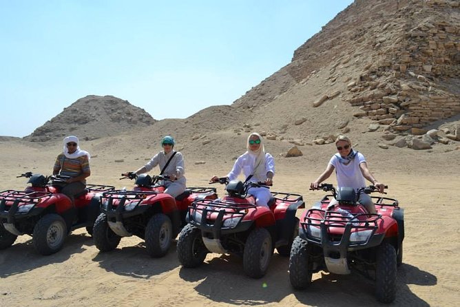 Private Pyramids, Saqqara and Memphis full day tour - What the private setup adds