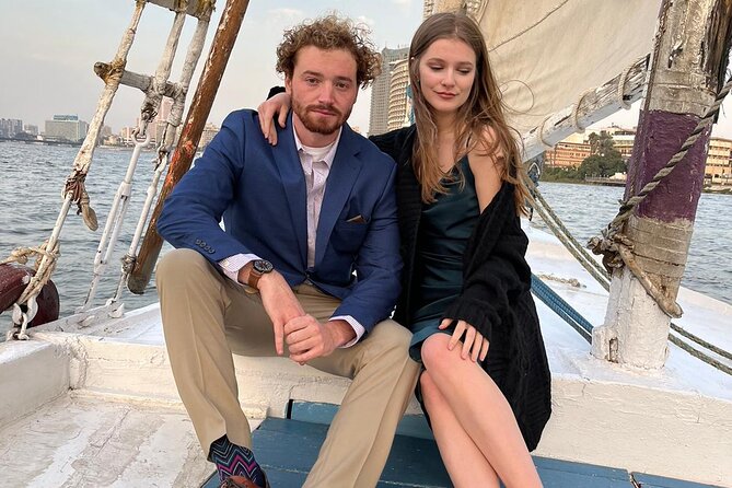 Private sailing boat with its Sailor for one hour or more - Sunset, city lights, and the best time to go